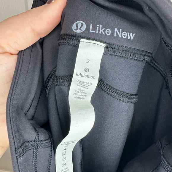 Lululemon Invigorate High-Rise Tight 25" Black Sz.2 - Picture 6 of 9